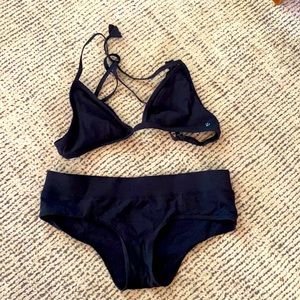 Never worn Lululemon bikini